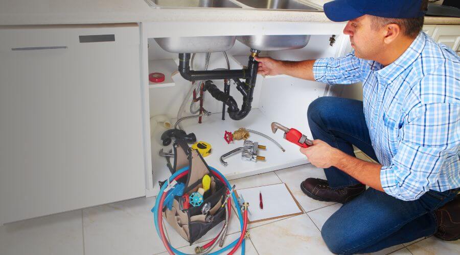 Expert burst pipe repair services in Selma, IN